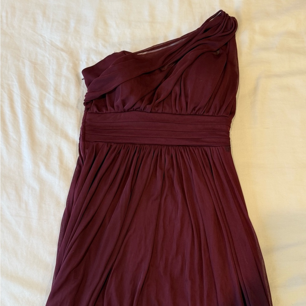 Elegant Burgundy One-Shoulder Dress